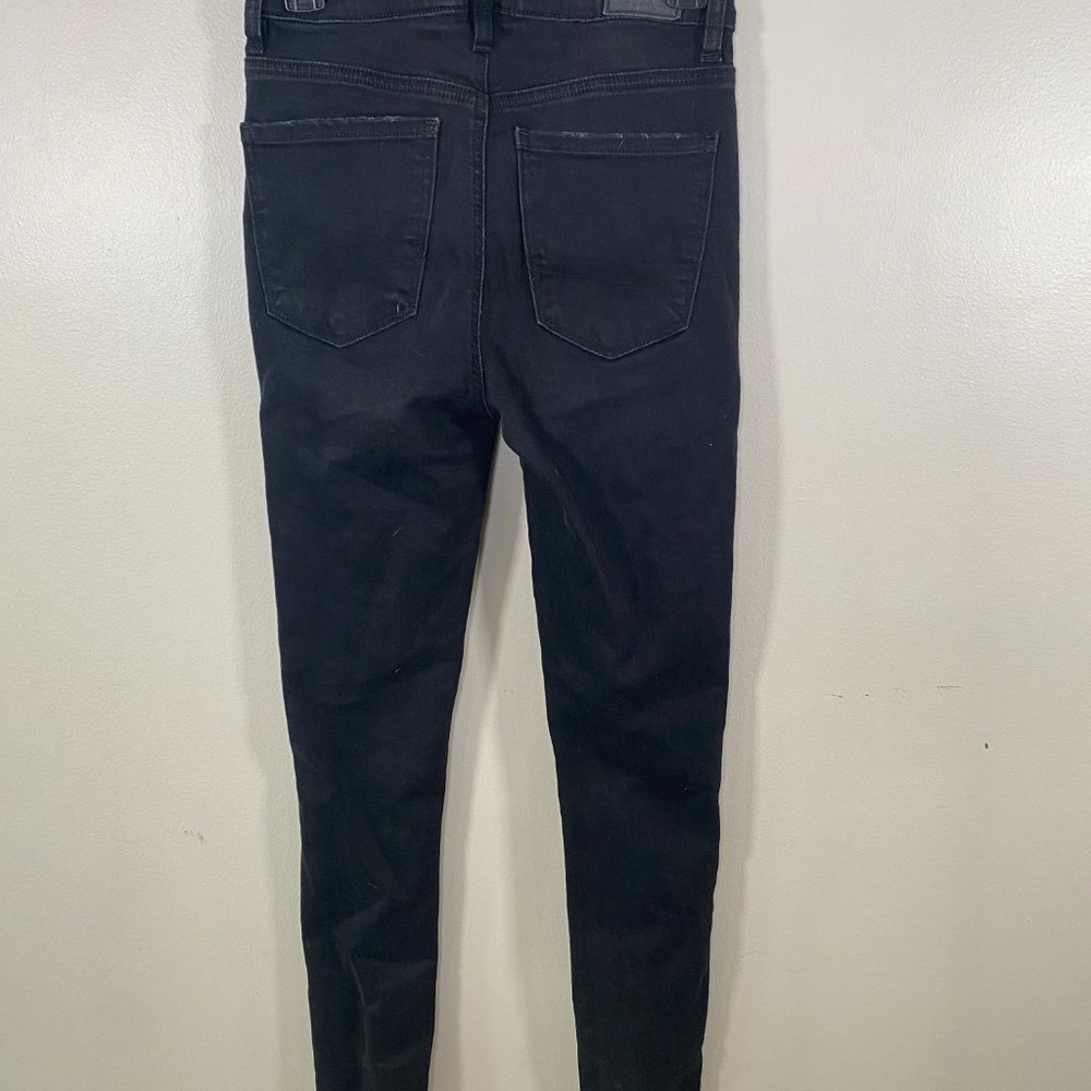 American Eagle Super High Rise Jegging in Black - Picture 7 of 8